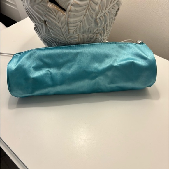 Chi Air Teal Shiny Blue Flat Iron Travel Zip Case - Picture 2 of 6